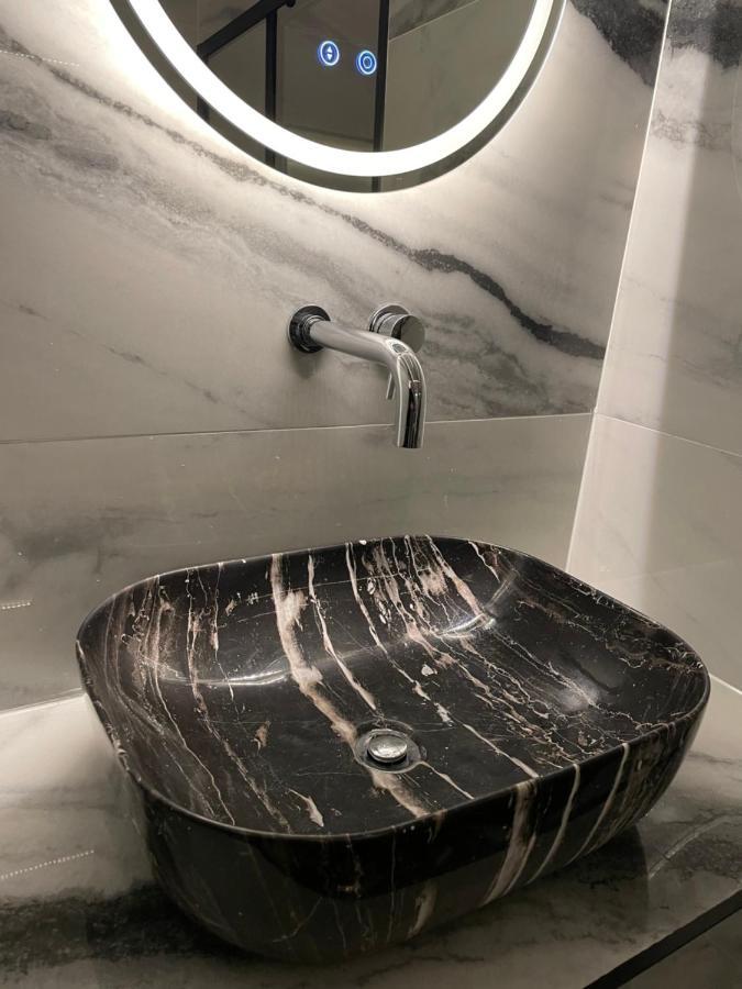 Luxury Apartment Edinburgh Centre With Steam Room Esterno foto