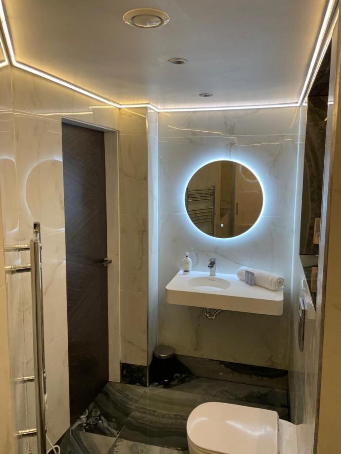 Luxury Apartment Edinburgh Centre With Steam Room Esterno foto